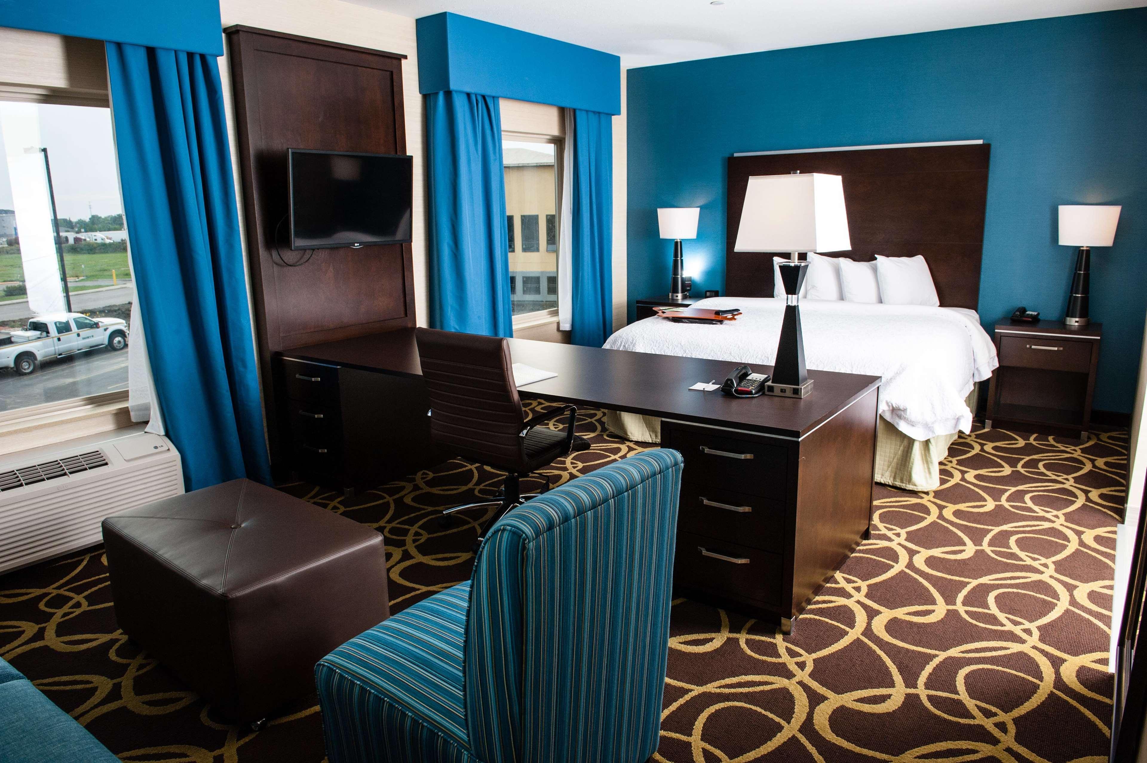 Hampton Inn & Suites East Gate Regina Buitenkant foto