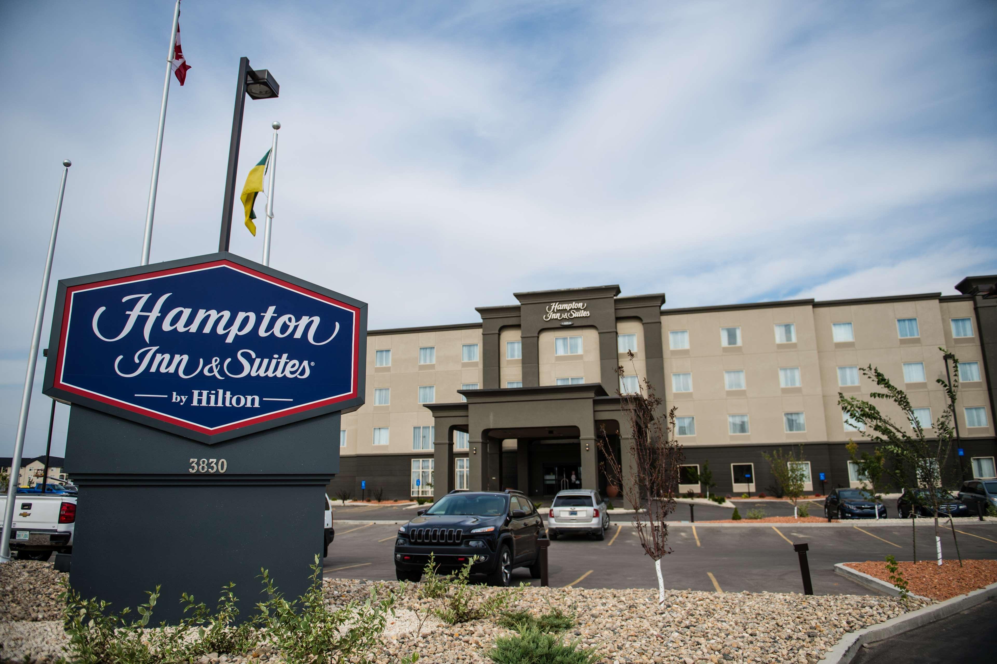 Hampton Inn & Suites East Gate Regina Buitenkant foto