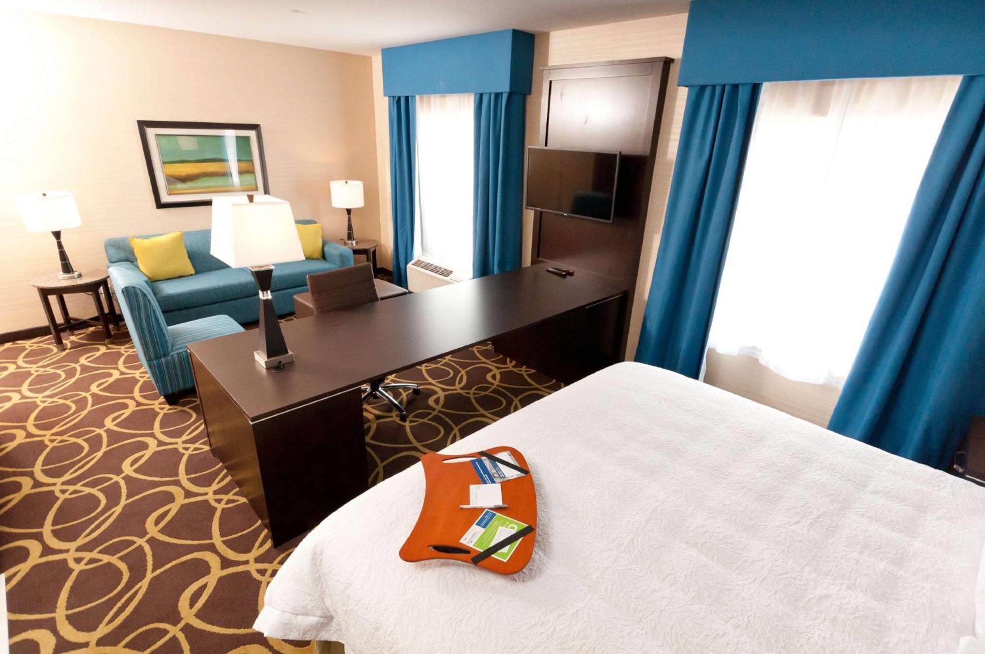 Hampton Inn & Suites East Gate Regina Buitenkant foto